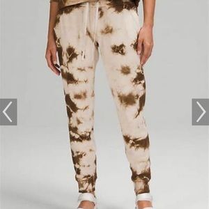 Lululemon joggers
